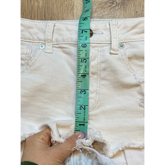 Y2K American Eagle Outfitters Super Super Stretch White Distressed Denim Shortie - Picture 4 of 8